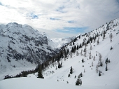 Da Capovalle salita verso il Passo di Mezzeno il 19 marzo 2011 - FOTOGALLERY